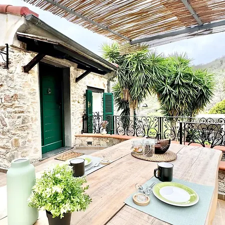 Hostdomus - Le Vigne Sul Mare Apartment Pietra Ligure Exterior photo